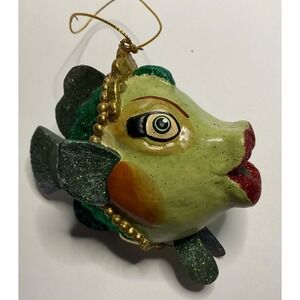 KATHERINES COLLECTION "KISSING FISH" ORNAMENT GREEN GLITTER/GOLD TIARA RED LIPS